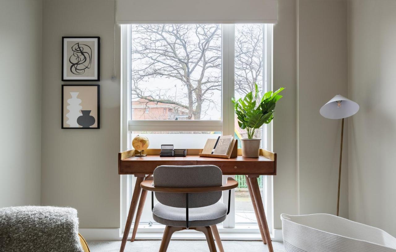 The Hoxton Docks - Modern & Bright 1bdr Flat With Study & Balcony Lägenhet London
