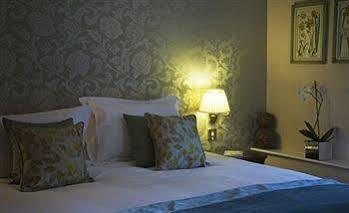 Hotel Knightsbridge Roof Garden 3*