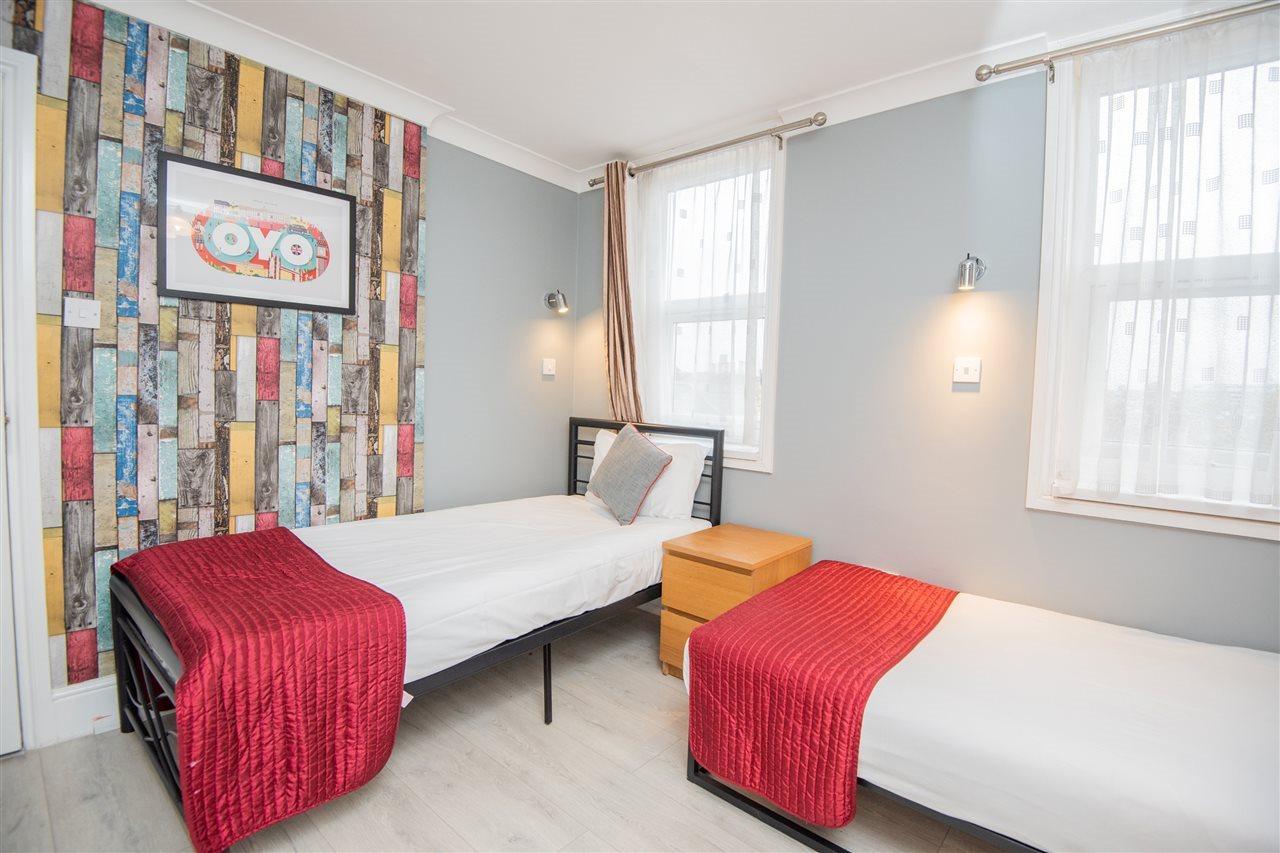 Oyo Sino Hotel