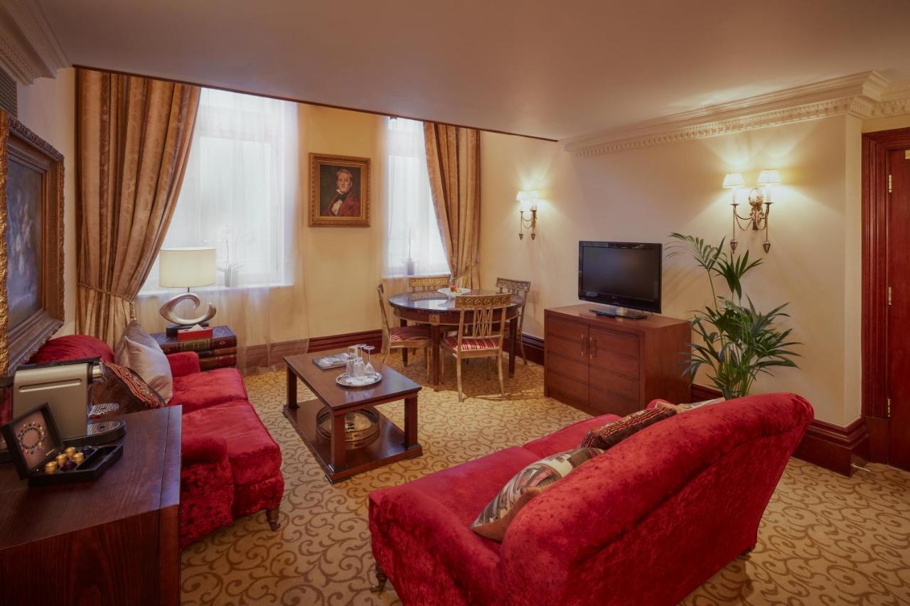 Hotell The Royal Horseguards Hotel, London