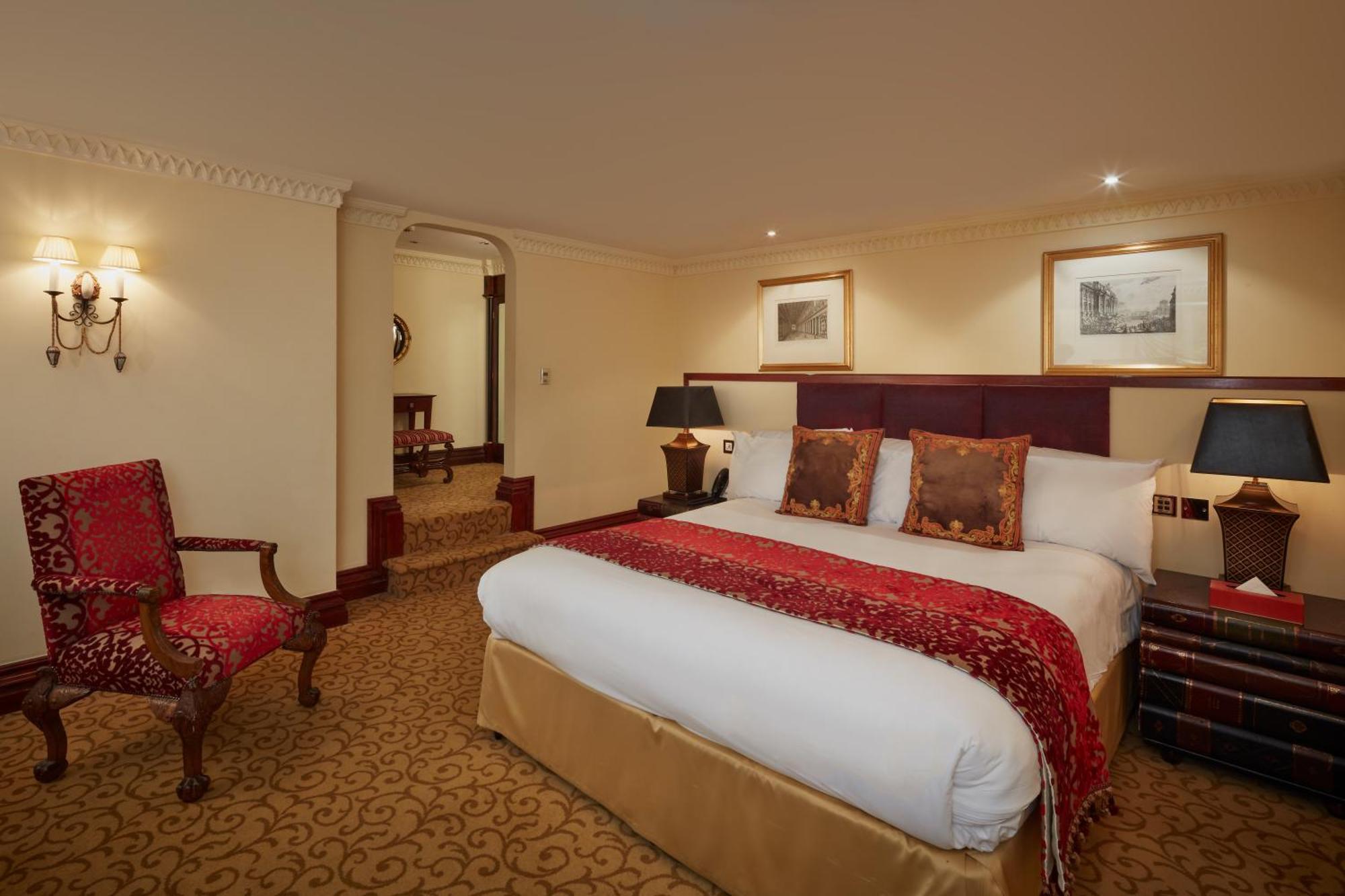 Hotell The Royal Horseguards Hotel, London