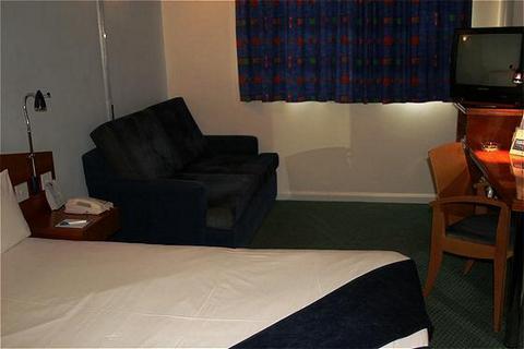 Holiday Express London-wimbledon-south, An Ihg 3*