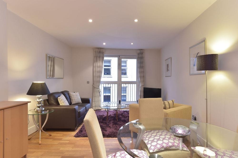 Apartment Still Life Tower Hill Executive London