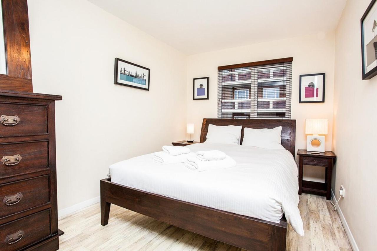 Modern And Spacious 1 Bedroom With Balcony