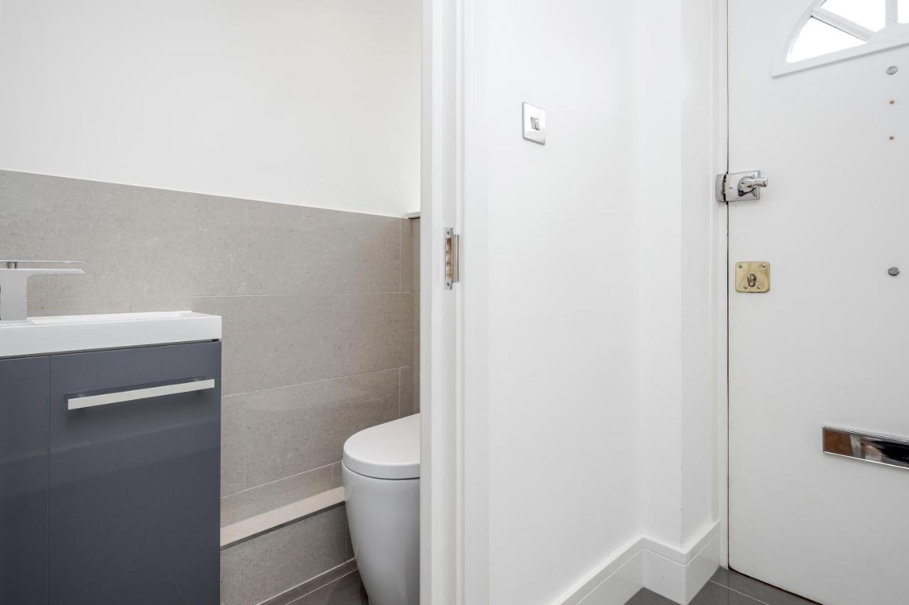 Luxury Chic Near Canary Wharf, Excel, O2 & Stratford Londra