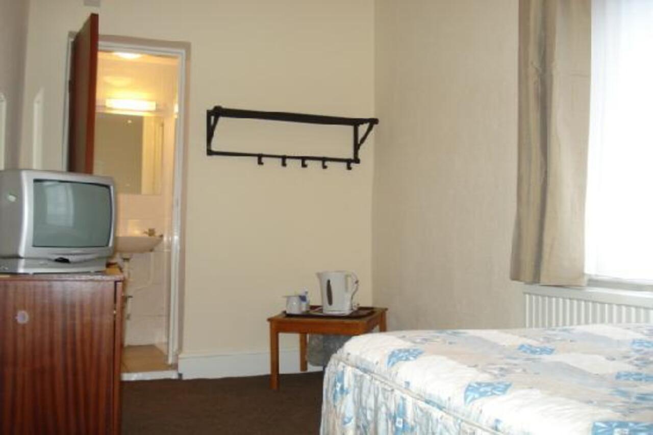 Queens Bed & Breakfast