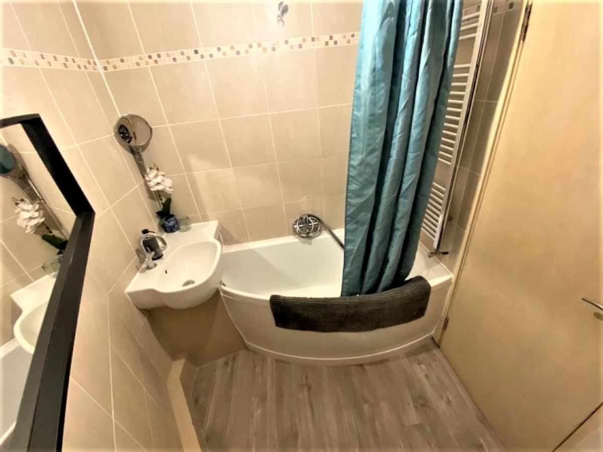 Appartement Beautiful With Terrace Near Kentish Town Londen