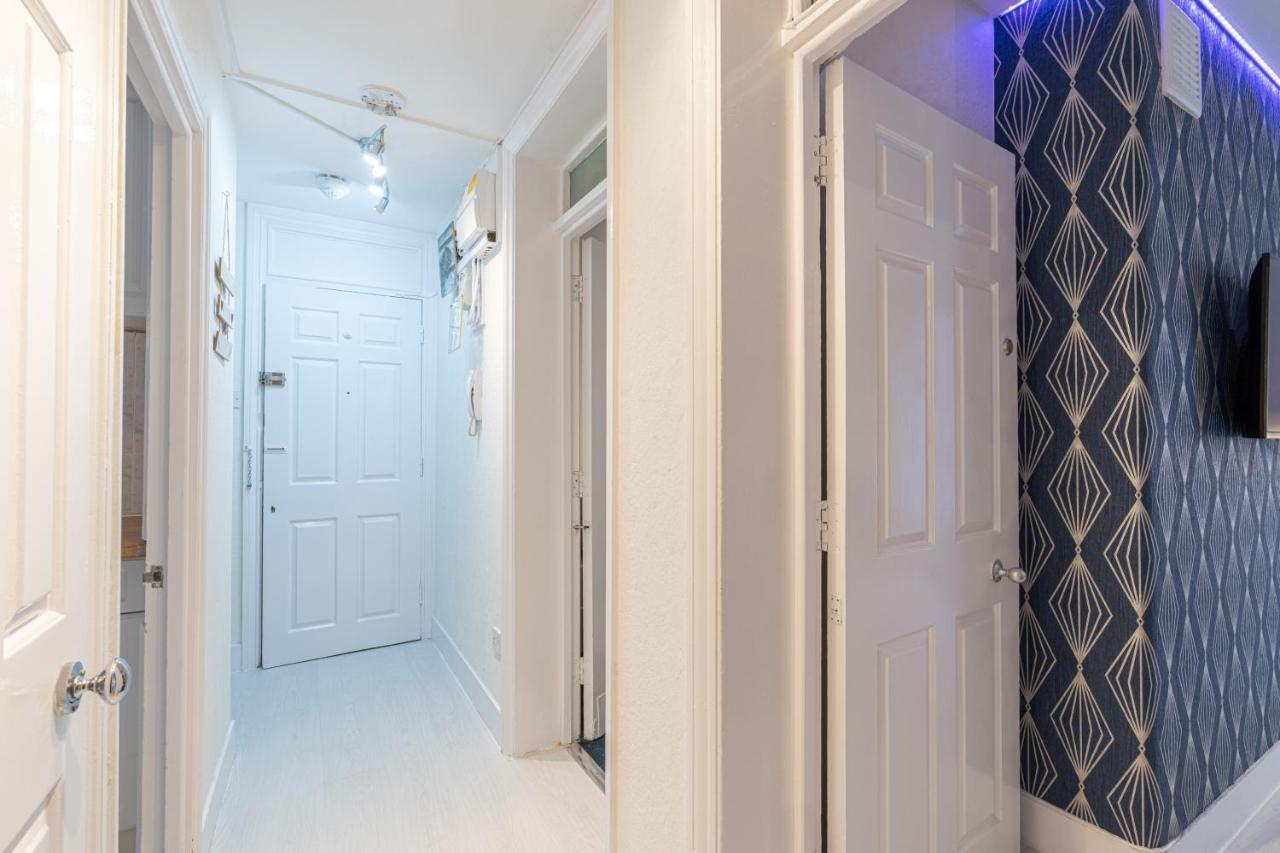 Stunning 2 Bedrooms Next Door To Selfridges And Oxford Street Lägenhet London