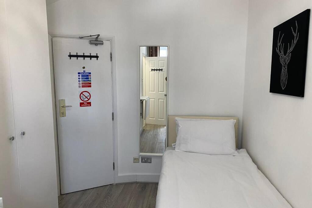 F19- Bright Studio For 1 Near Paddington Appartamento Londra