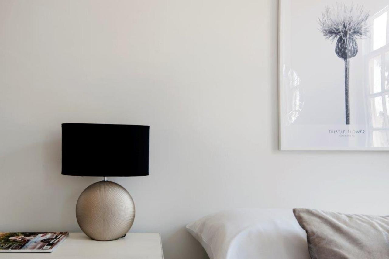 Feriehus Modern Family In Close To Amenities And Train London
