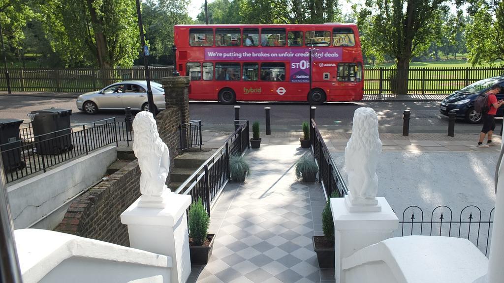 United And London