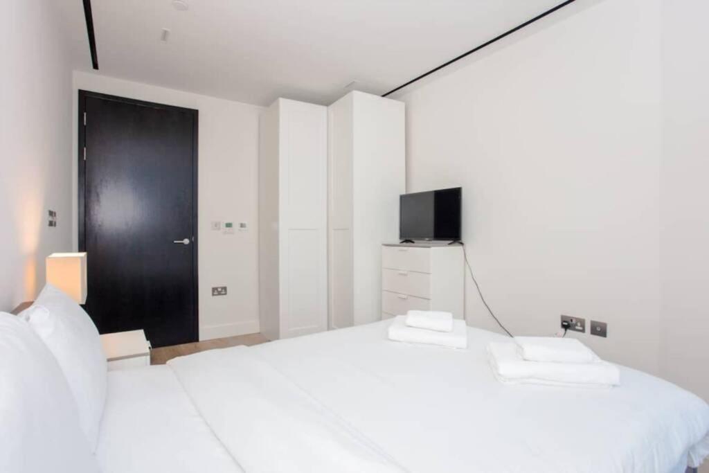 Modern With Views * Londra