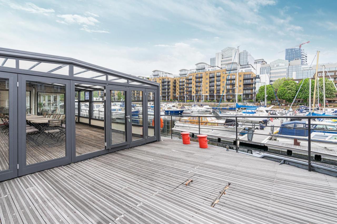 Charming Houseboat Featuring A Sauna Lägenhet