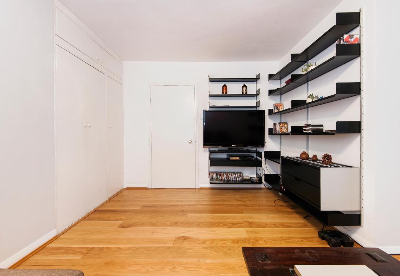 Lovely Flat In Literary By Underthedoormat * London