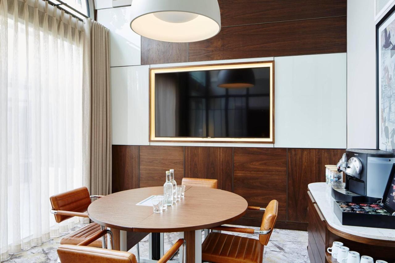 Marriott Regents Park Hotel