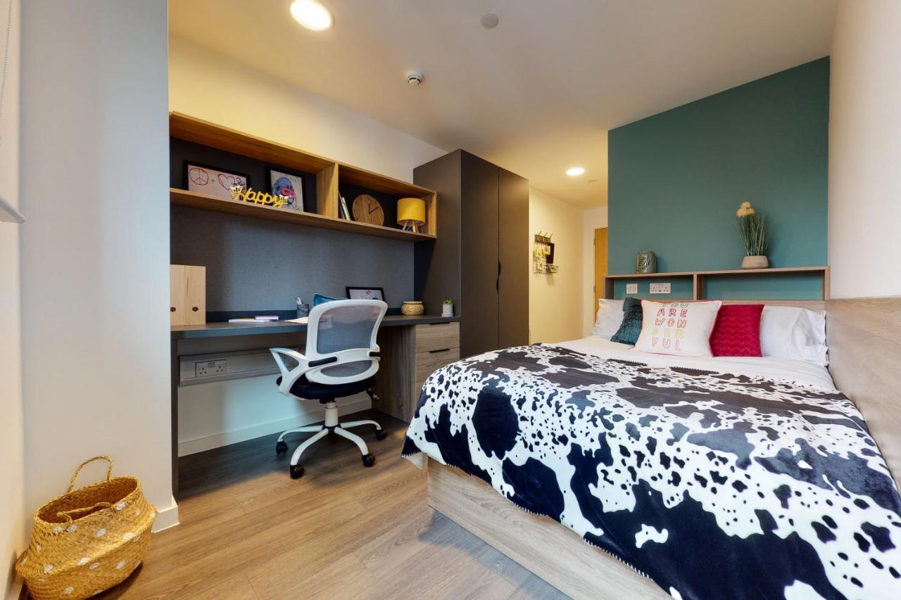 Studios And Cozy Ensuites With Shared Kitchen At Canvas Wembley Apartments Apartment London