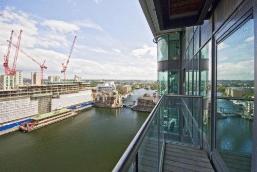 Dockside Serviced Apartments 4*