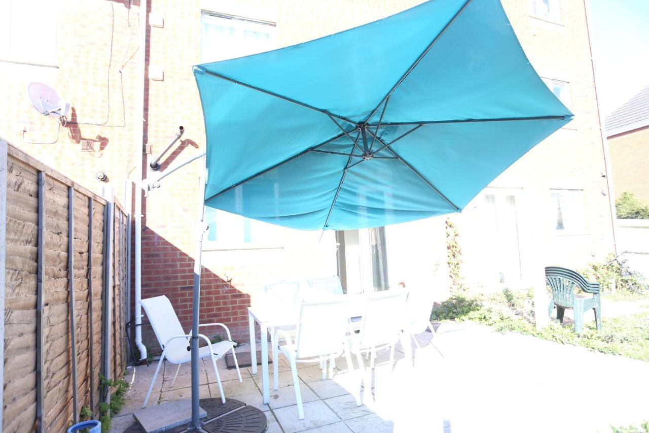 Lovely 4 Bed House * London