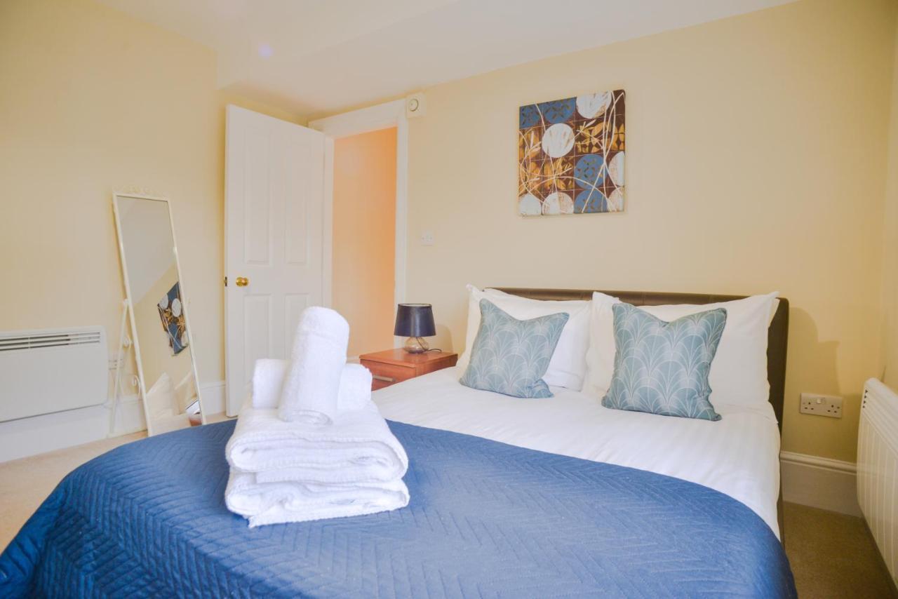 Leicester Square Apartment London
