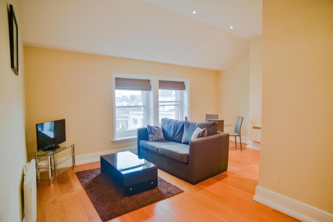 Leicester Square Apartment *