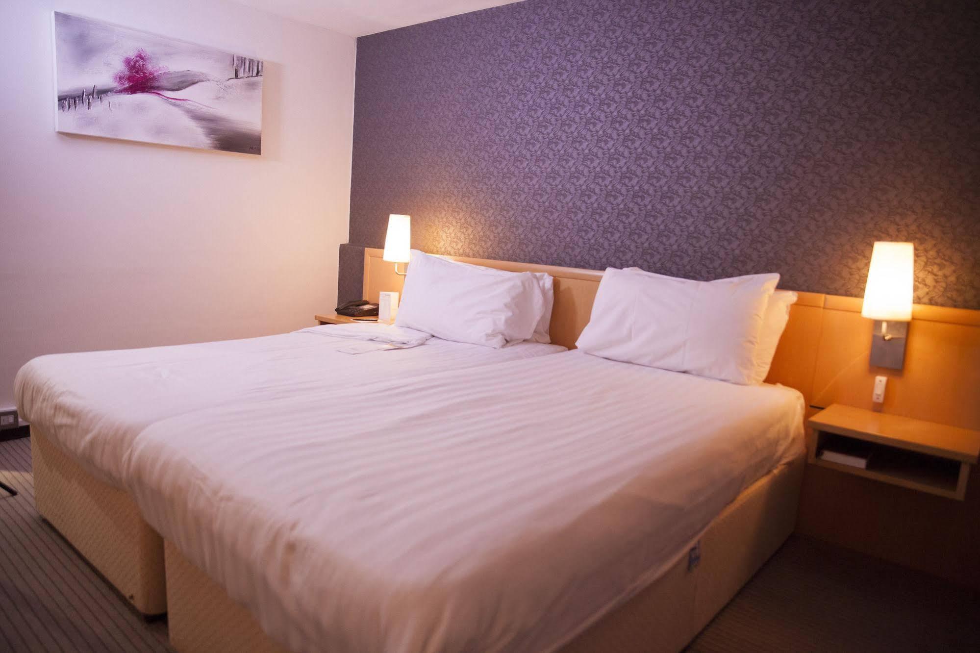 Treehouse Hotell 4*