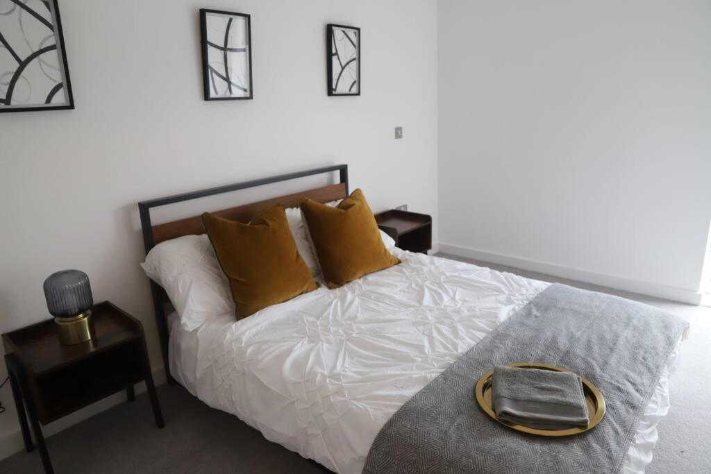Apartment Beautiful 2Bed Apartment 5 Mins From London Bridge. *