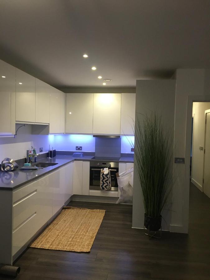 Apartment Beautiful 2Bed Apartment 5 Mins From London Bridge. London