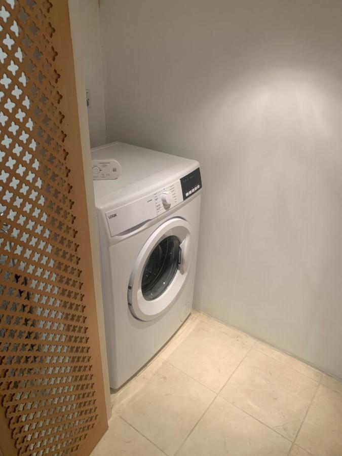 Appartement Cozy 1 Bedroom Basement Flat