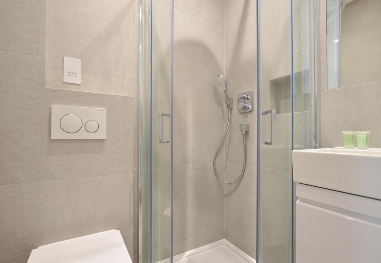 Earls Court East Serviced By Stayprime 3*
