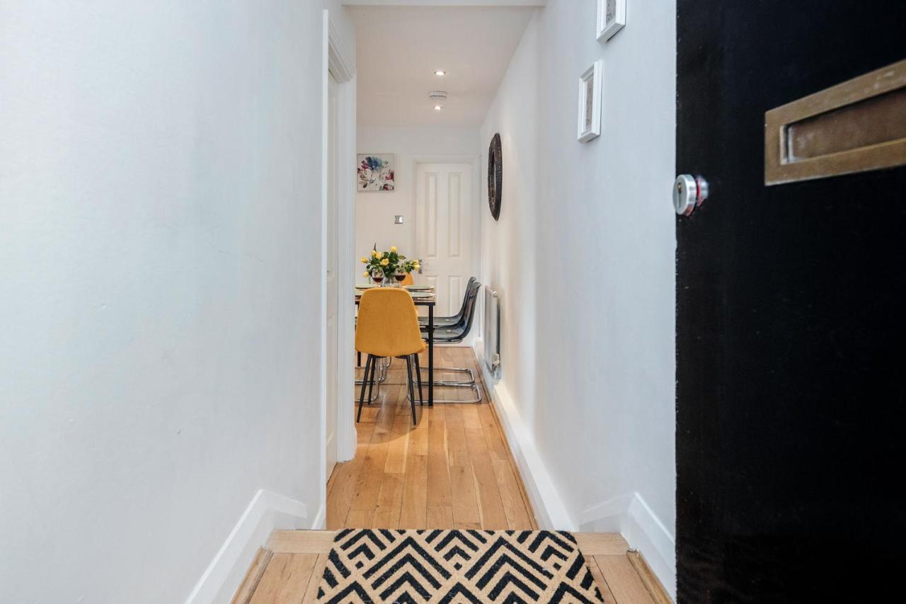 Stunning 2-bed Apt - Free Parking - Camden - - Zoo - Shop - Events Apartment London