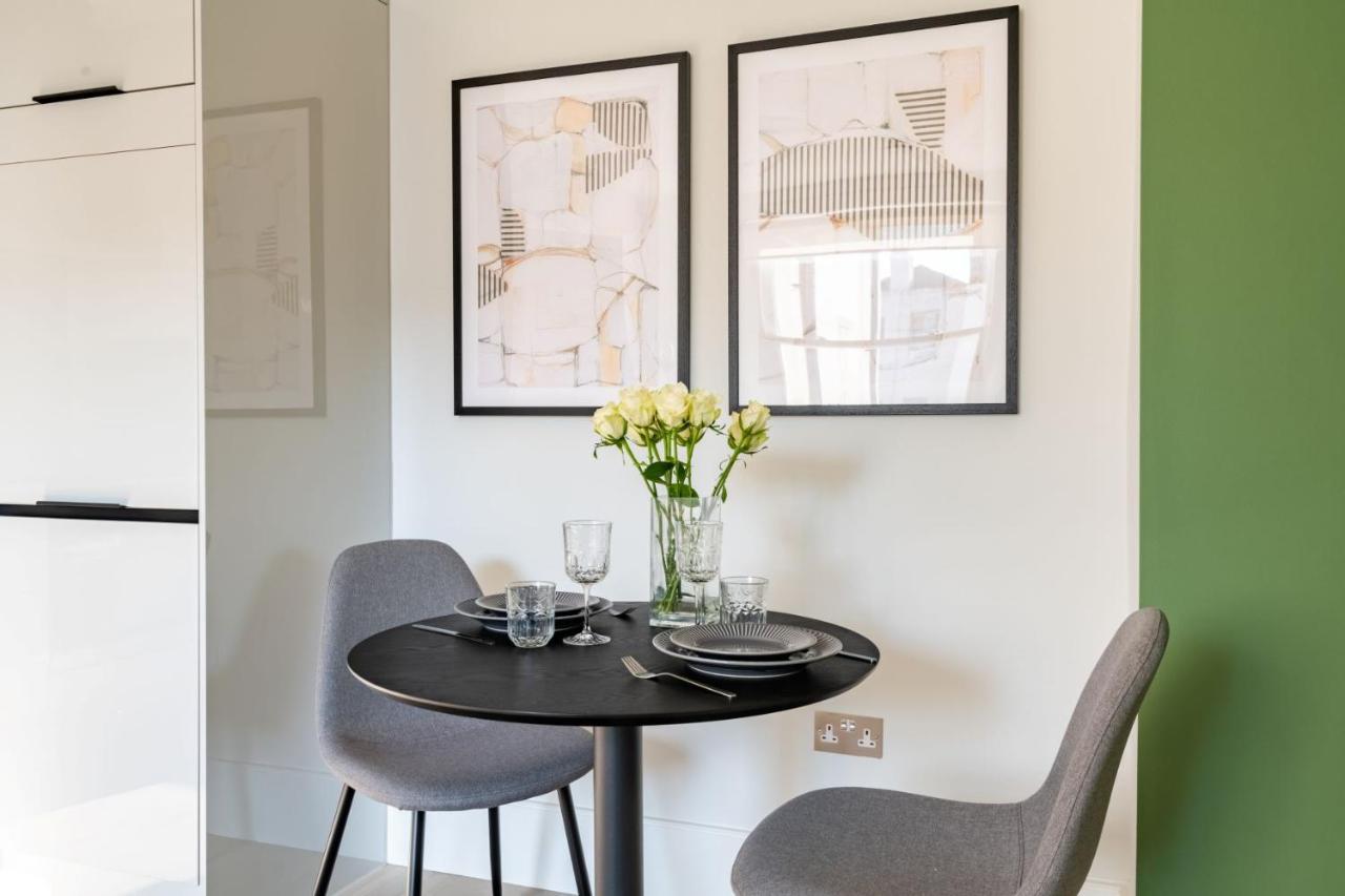 Appartement Queensberry Place By Stayo Londen