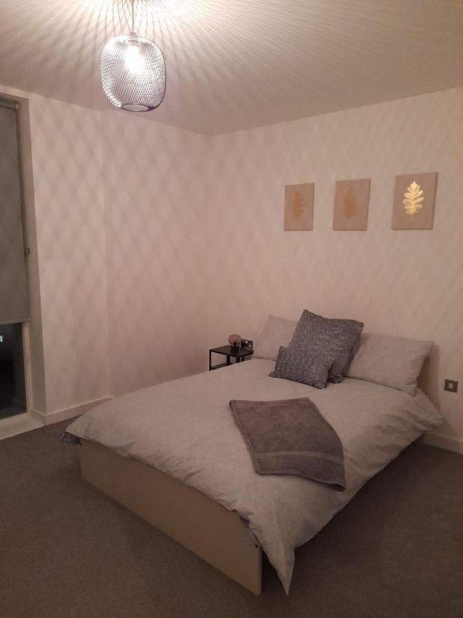 Apartment Beautiful 2Bed Apartment 5 Mins From London Bridge. *