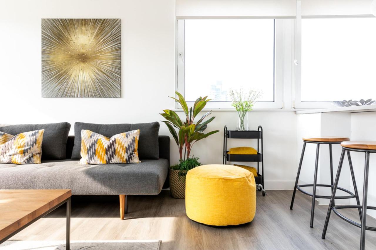 Apartment Bright Bridge