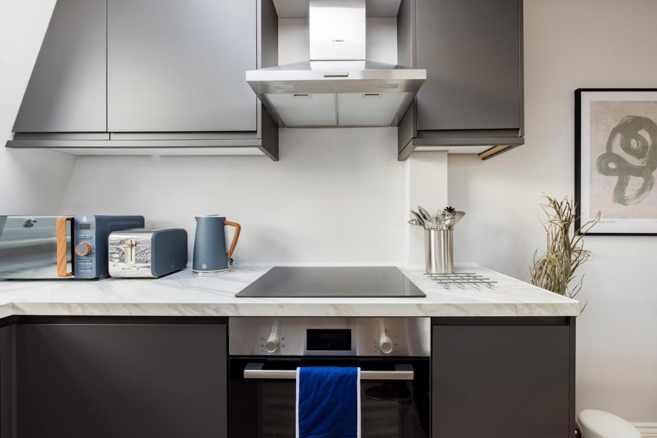 The Margravine Maisonette - Modern & Bright 2bdr Flat Lägenhet *