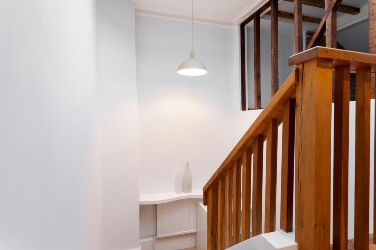 Bright Maida Vale Apartment *