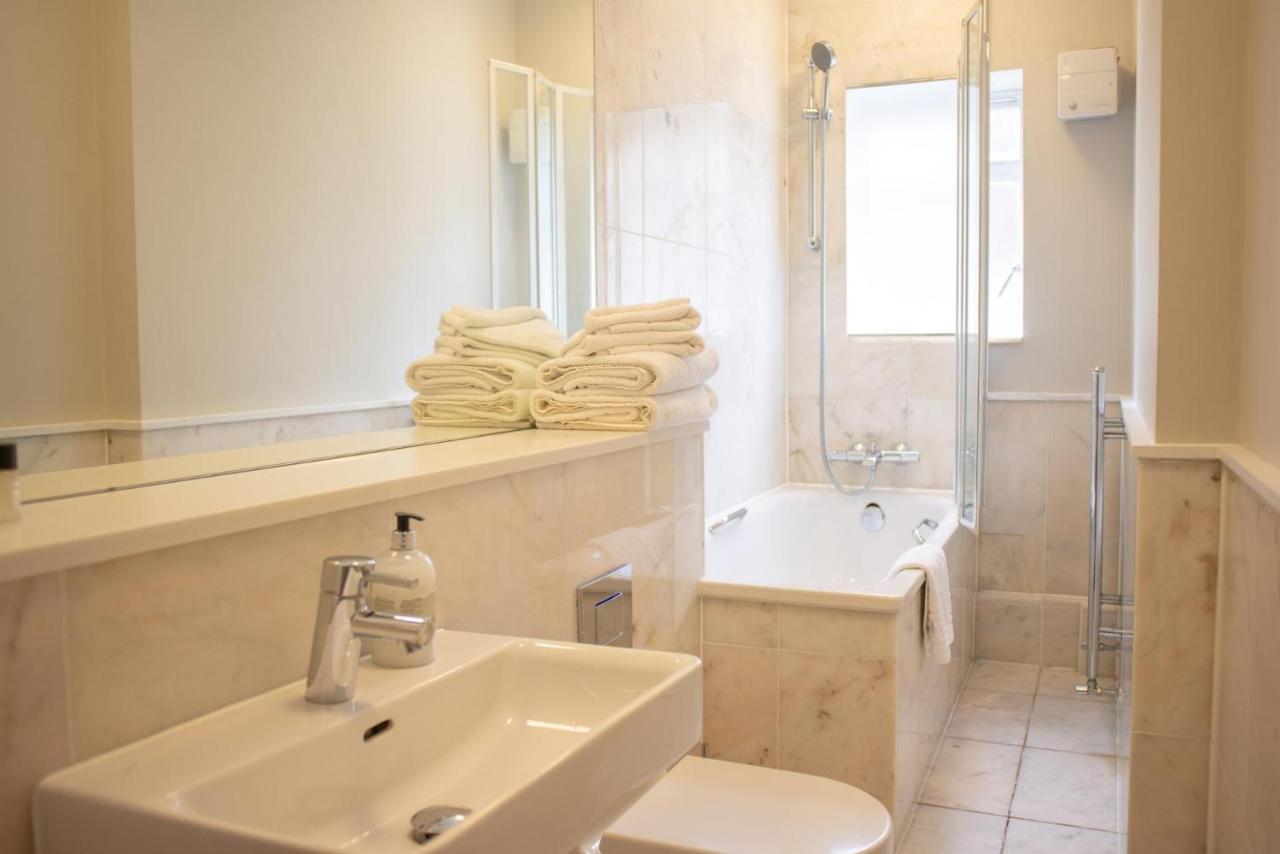 Beautiful 1-bed In Appartement *