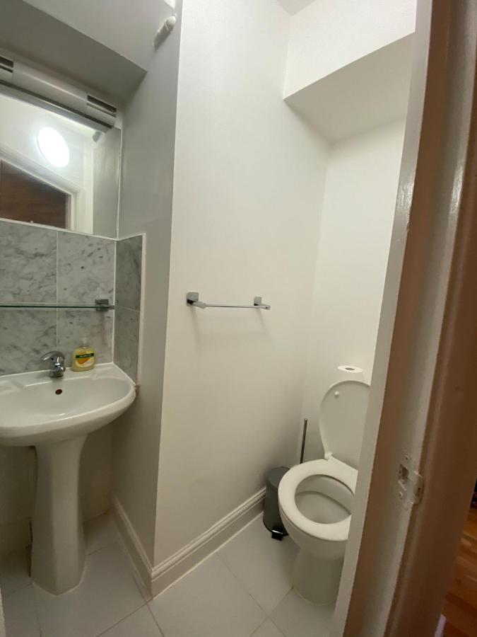 Appartamento F1-basement Studio Fits 3 Near Paddington *
