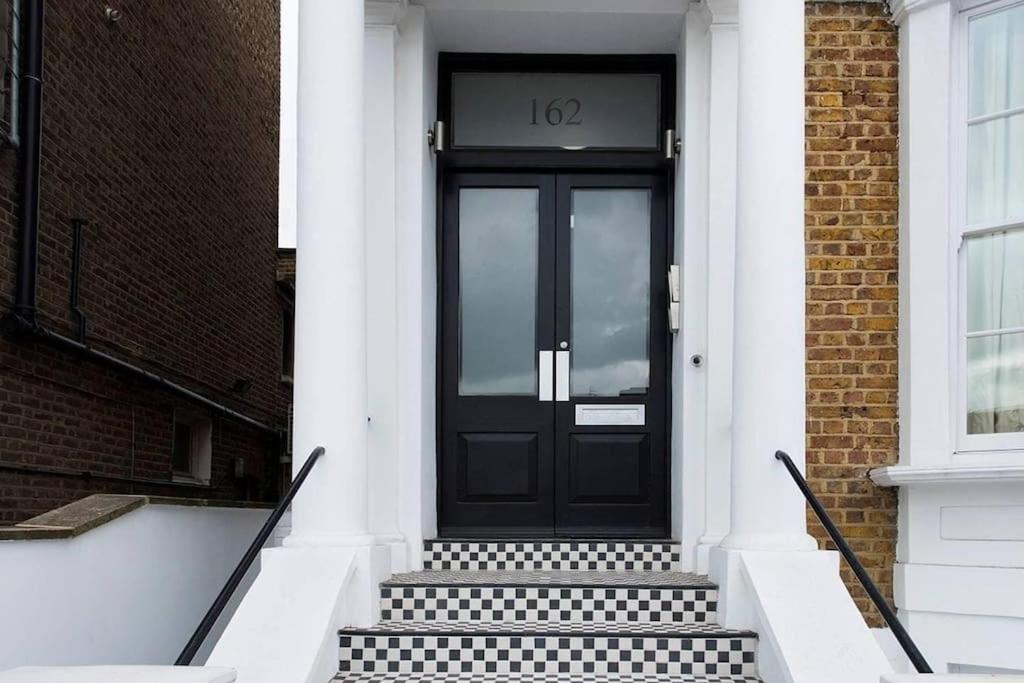 Lejlighed Recently Redecorated Bright 1br Near Shepherds Bush With Parking Soa London