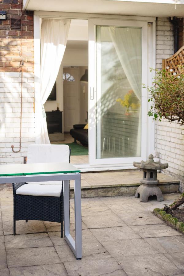 Chelsea Private Garden Maisonette Lägenhet London