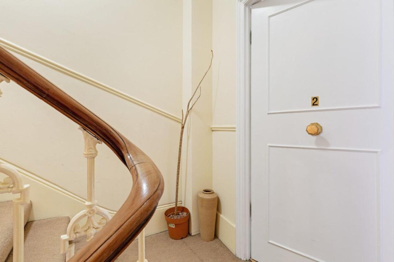 Gorgeous 1 Bedroom In Earl's Court With Vintage Furniture Lejlighed *