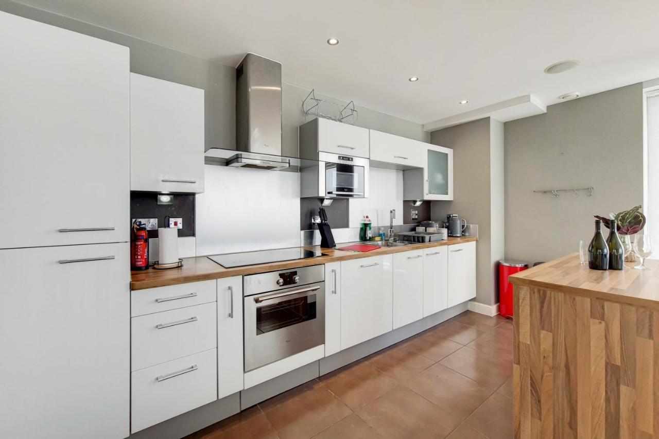 Lägenhet Deluxe Three Bedroom By Excel London