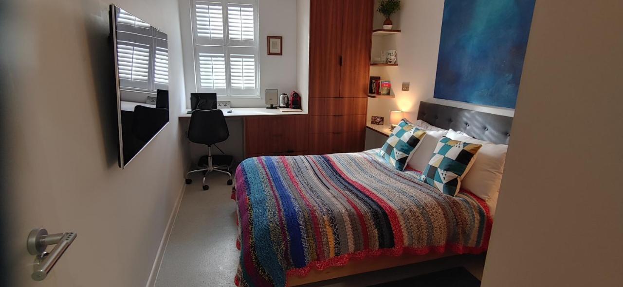 Comfortable With Ensuite Gasthuis *