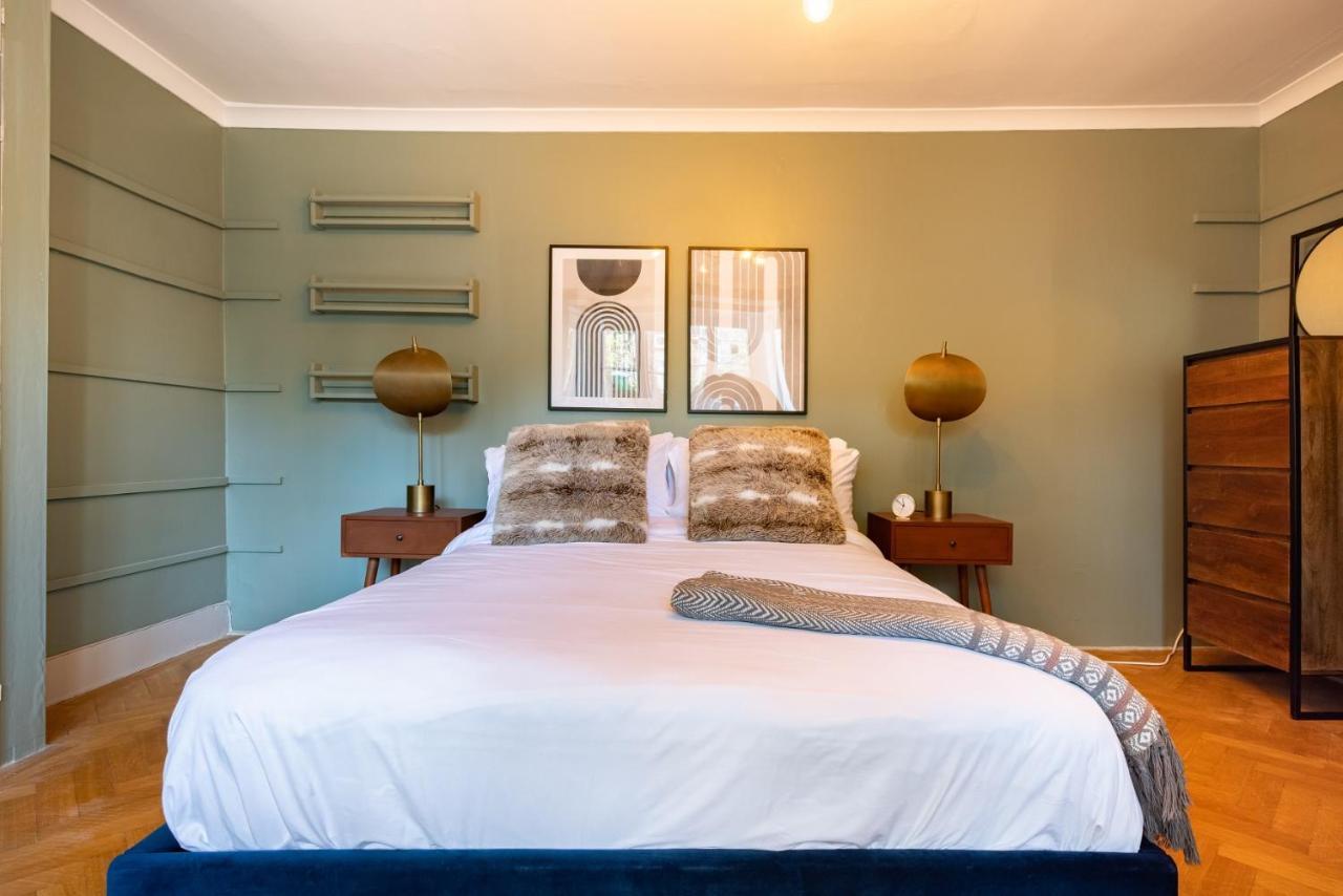 The Richmond Upon Thames Escape - Modern 2bdr Flat With Garden And Parking Appartamento Londra