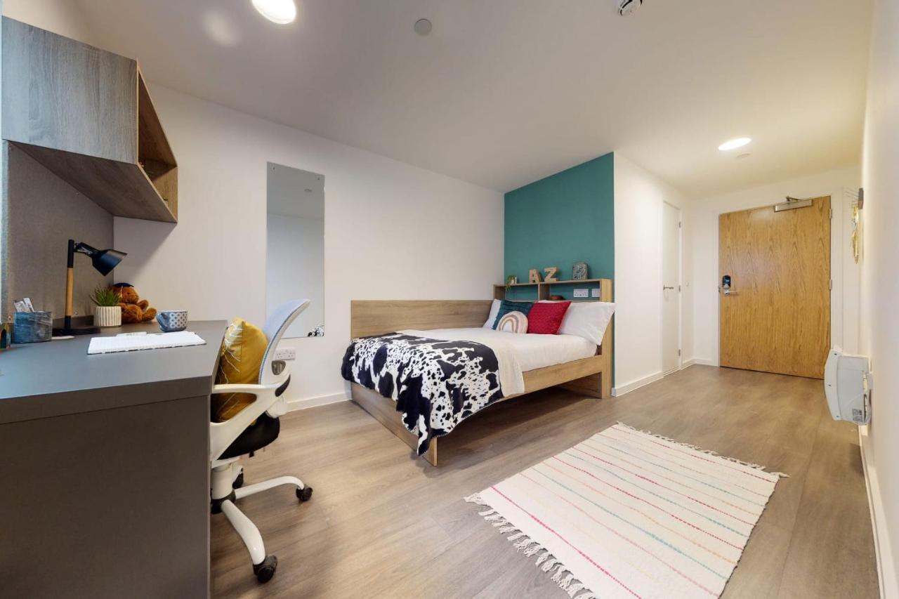 For Students Only Private Bedrooms With Shared Kitchen, And At Canvas Walthamstow In