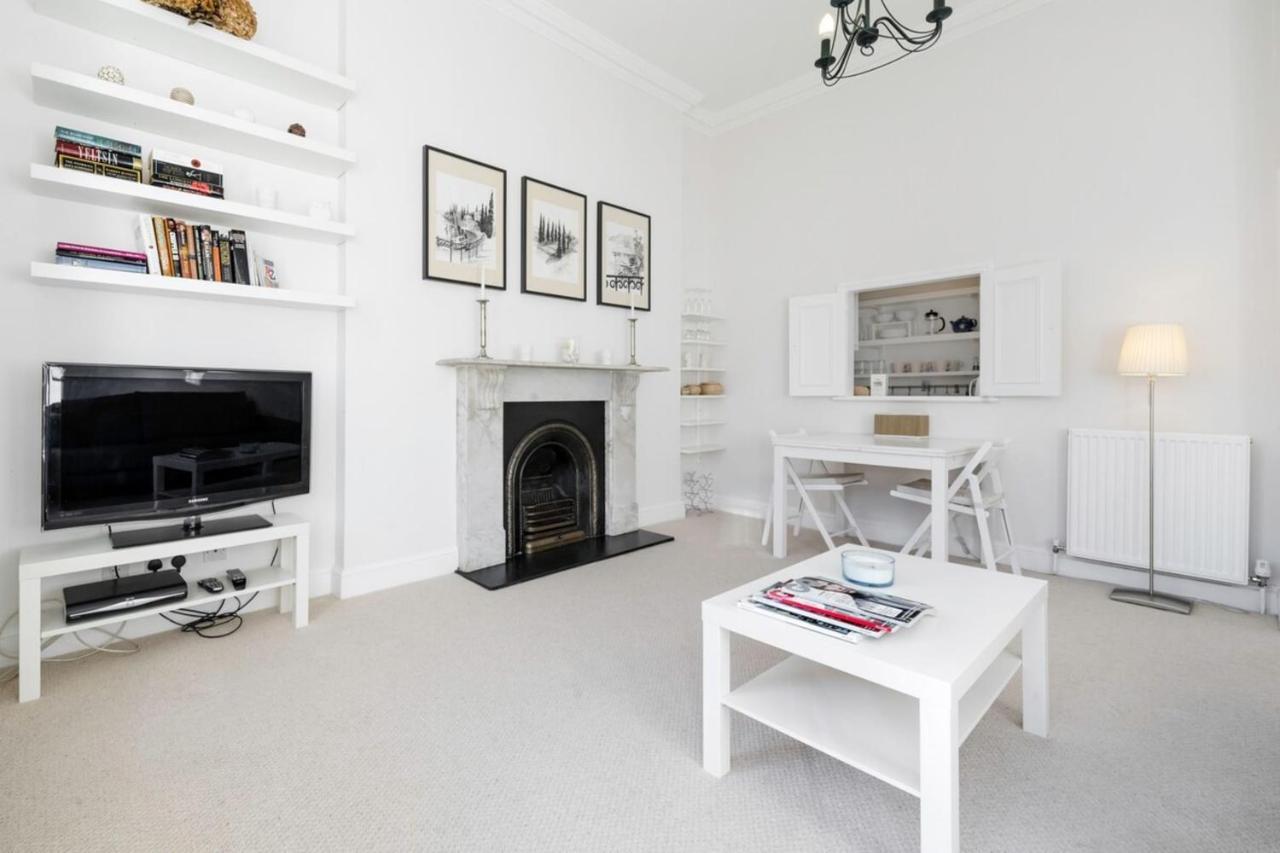 Appartement Elegant Earl's Court 2 Bedroom Flat Just 4 Minutes From Tube Londen