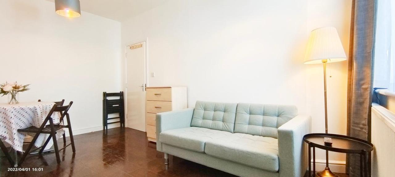Acacia Flat 189 In Wembley Appartamento Londra