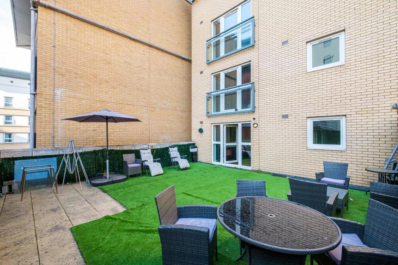 Apartment Canary Wharf/docklands/excel Spacious Apt E14 London