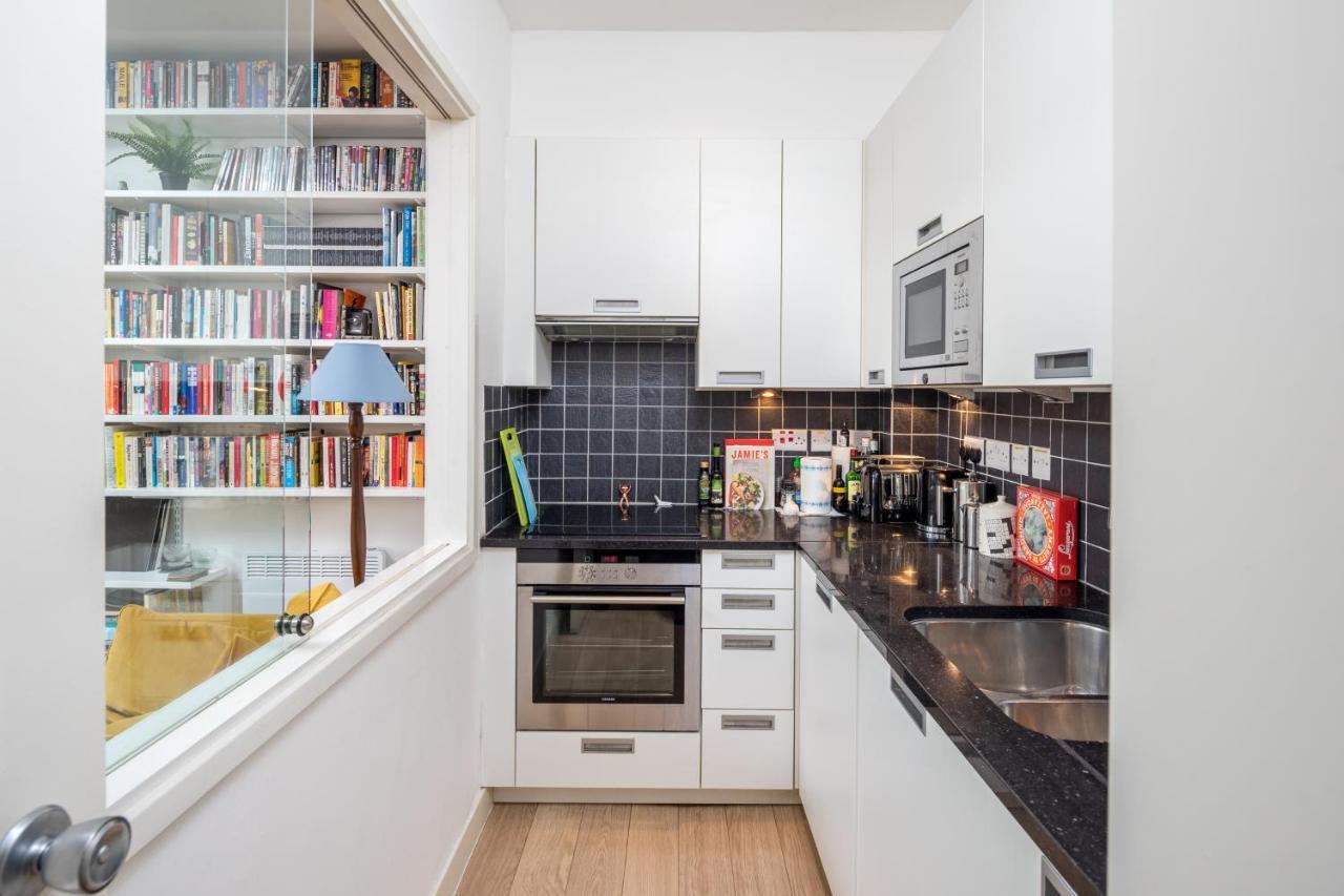 Joivy Sunny 1-bed Flat With Terrace In Bayswater, Near Paddington Londra