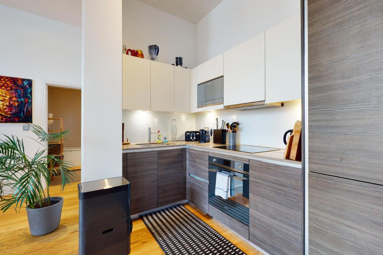 Appartement Luxury Spacious 1 Bed Loft In Claphambrixton Area *