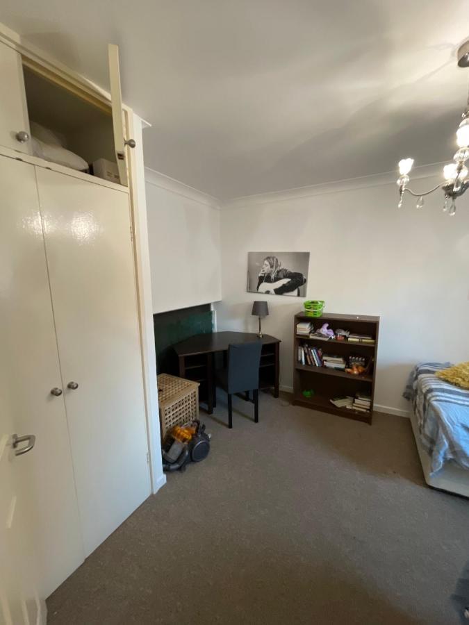 Victoria Two Bedroom Apartment Lägenhet *